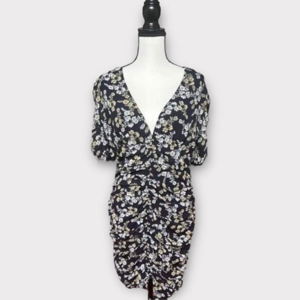 NWOT: GeeGee Floral Ruched Short Dress